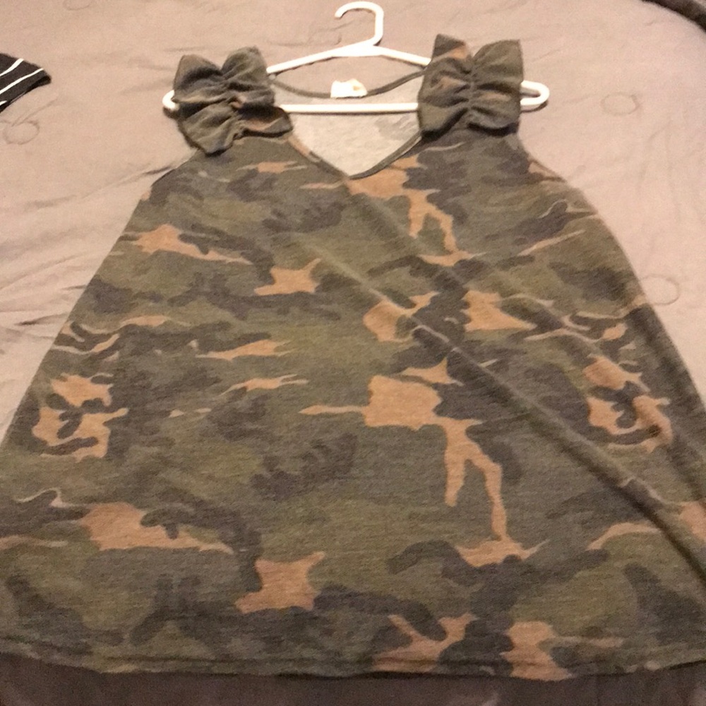 Army green tank